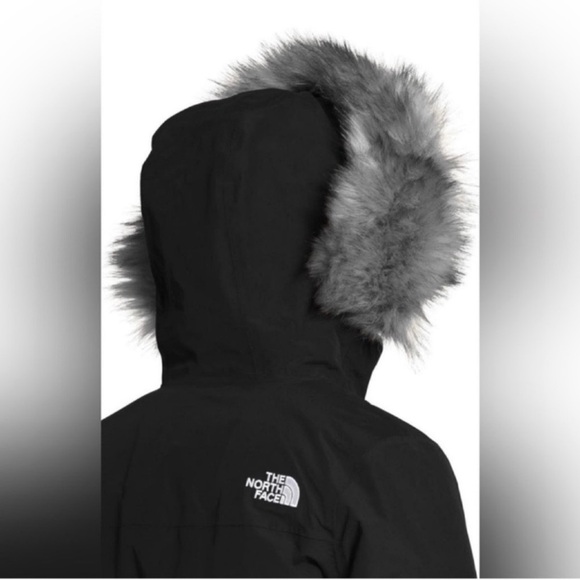 North Face Waterproof 550-Fill-Power Down Parka w Faux Fur XL - Picture 15 of 15